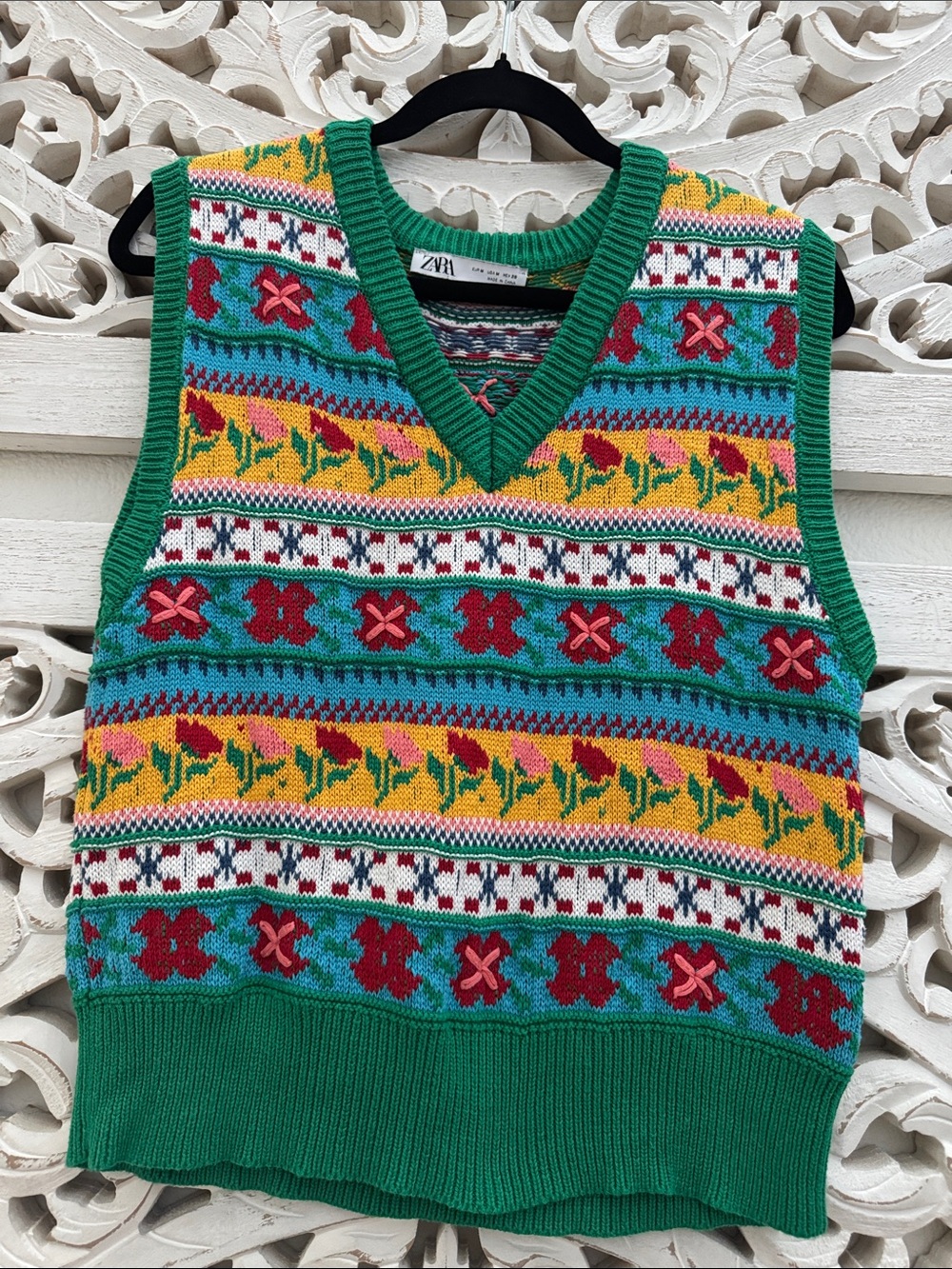 Zara 100% Cotton Green Multicolor Floral Knit V-Neck Vest